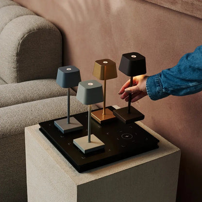 Sarphati Mini Gold draadloze tafellamp - draadloos oplaadbaar via laadstation, dimbare lamp en 3 lichtmodi