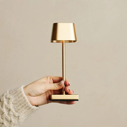 Sarphati Mini Gold draadloze tafellamp - draadloos oplaadbaar via laadstation, dimbare lamp en 3 lichtmodi