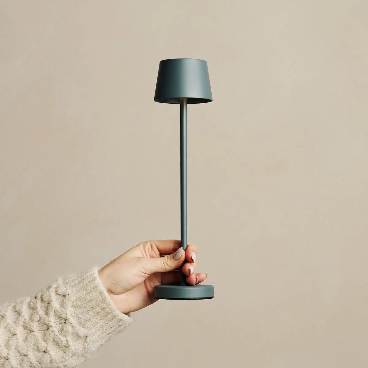 Vondel Mini Stone Gray Oplaadbare en draadloze lamp - draadloos oplaadbaar via laadstation