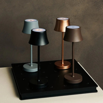 De pijp mini middernacht zwart oplaadbare tafellamp - draadloos opladen, dimbable lamp en 3 lichte kleuren