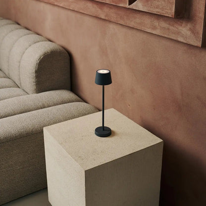 Vondel Mini Stone Gray Oplaadbare en draadloze lamp - draadloos oplaadbaar via laadstation