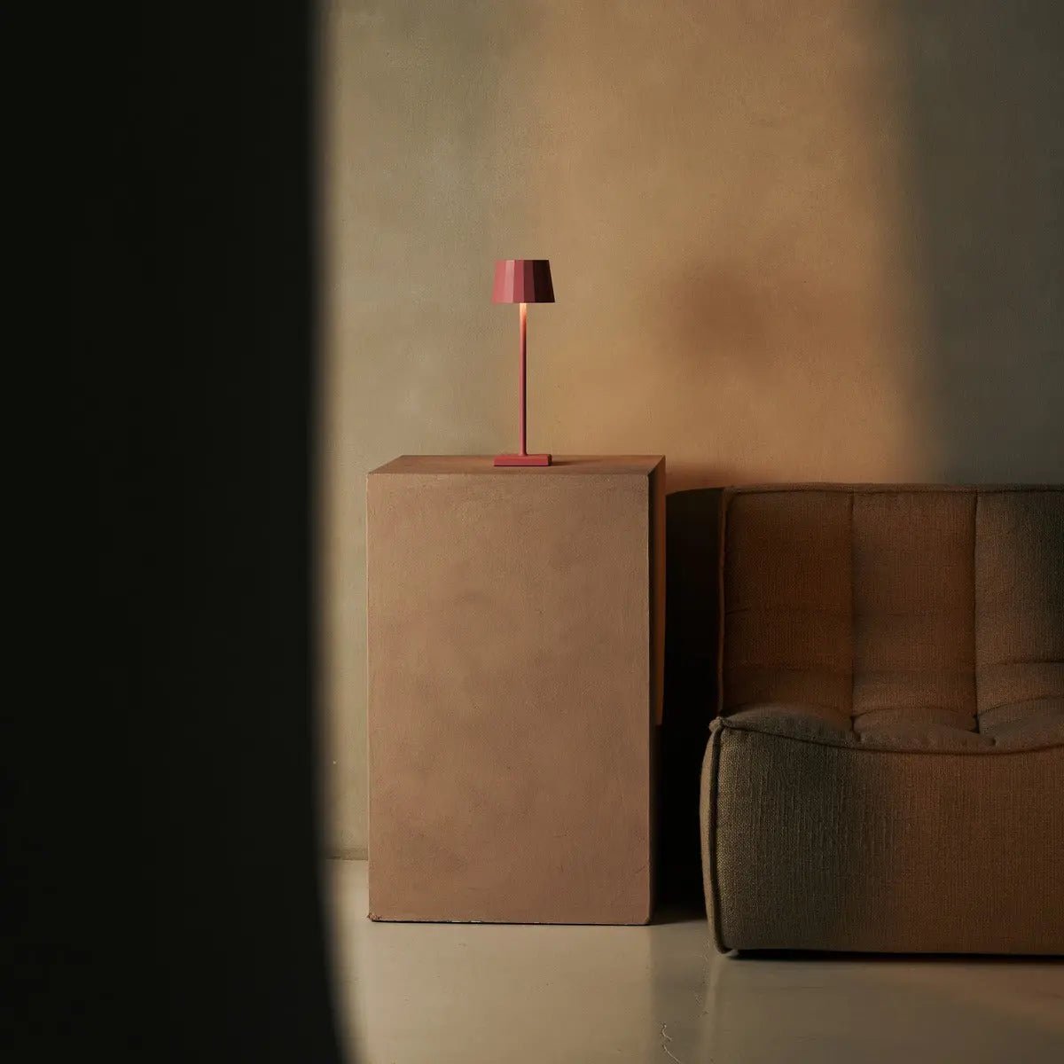 Wouter Flamingo Roze oplaadbare tafellamp-Draadloos opladen, dimbare, 120 uur batterijduur