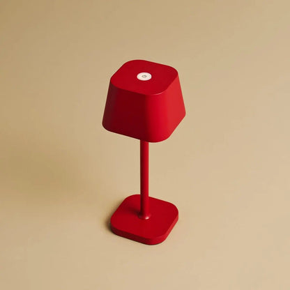 Ava Berry Red oplaadbare tafellamp | Stijlvol, draadloos lamp en dimbaar