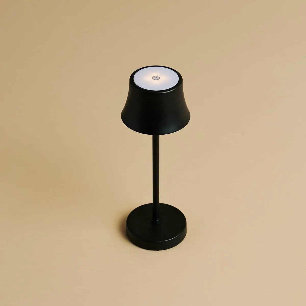 De pijp mini middernacht zwart oplaadbare tafellamp - draadloos opladen, dimbable lamp en 3 lichte kleuren