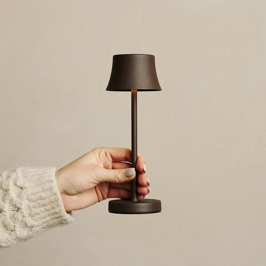 De pijp mini mokka bruin oplaadbare tafellamp - draadloos opladen, dimbare lamp en 3 lichte kleuren