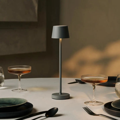 Vondel Mini Mouse Grijs Oplaadbare en draadloze lamp Perfect voor de horeca -industrie - draadloos oplaadbaar via laadstation